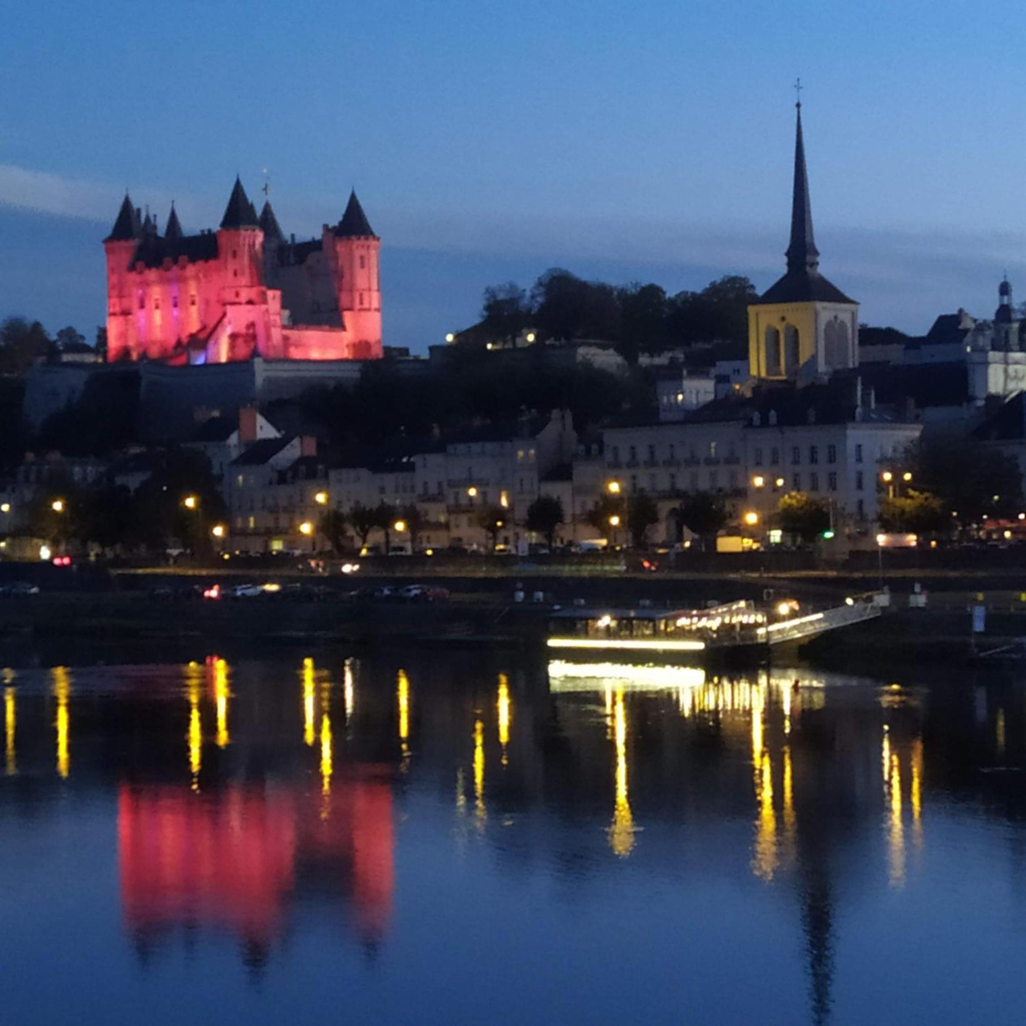 Une - Halte Entre Les Ponts - En Toute Simplicite Saumur Zewnętrze zdjęcie